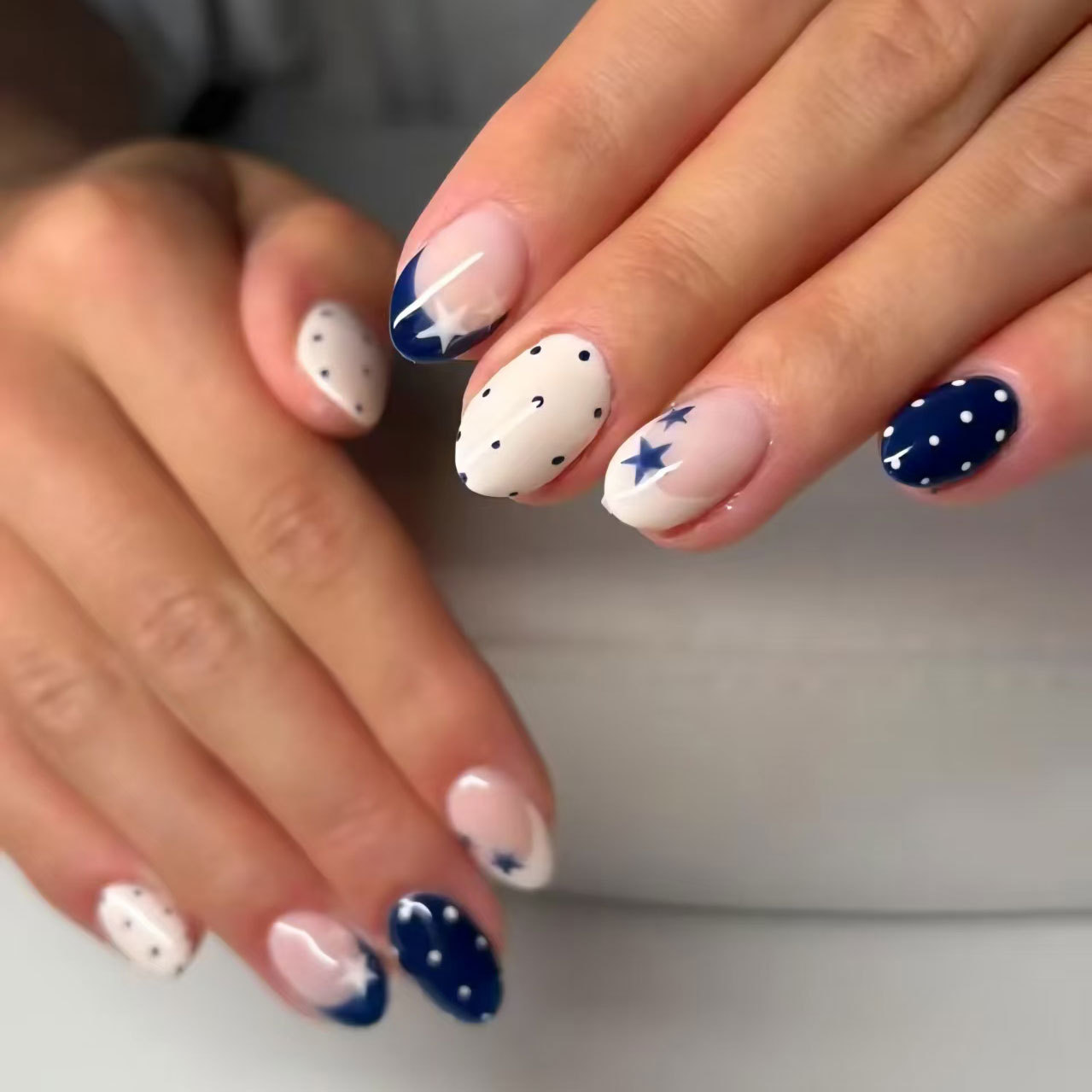 24Pcs Pentagram Press on Fake  - đánh giá và giá Nail Art Fake